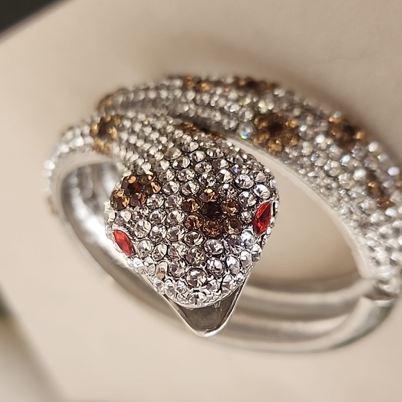 Vintage Silver Crystal Cobra Snake Hinge / Clamper Bracelet - Picture 6 of 11